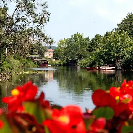 Wineport Riverside & Winery 3*