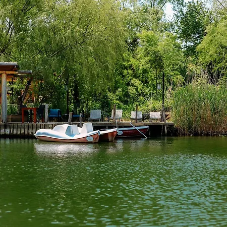 ホテル Wineport Riverside & Winery アグヴァ