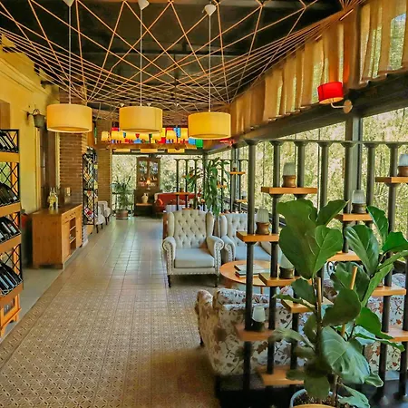 ホテル Wineport Riverside & Winery 3*