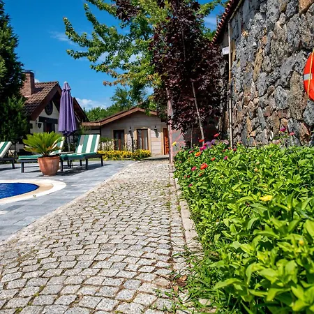 ホテル Wineport Riverside & Winery 3*