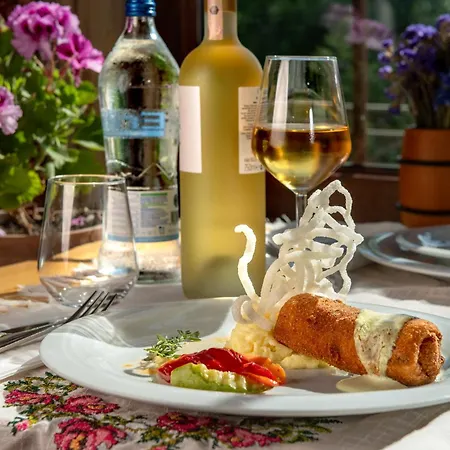 Wineport Riverside & Winery 호텔