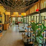 מלון Wineport Riverside & Winery 3*