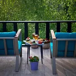 Wineport Riverside & Winery Hotel