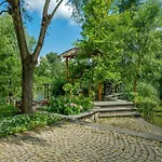 Wineport Riverside & Winery