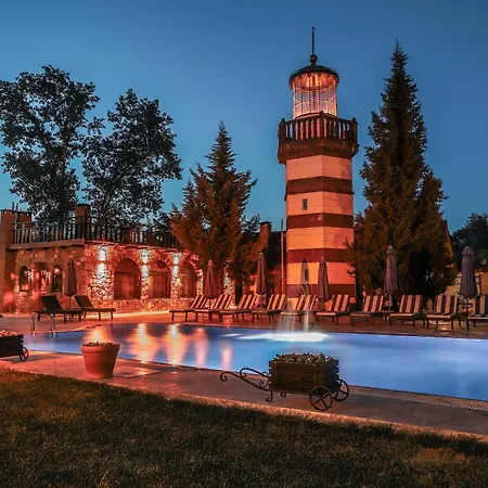 Wineport Riverside & Winery Отель 3*