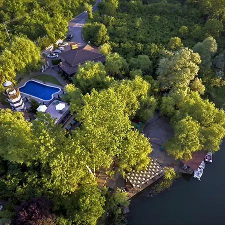 Wineport Riverside & Winery Agva (Marmara)